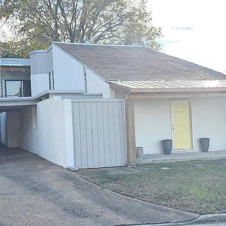 Fully Furnished Vicksburg Home Sleeps 10 外观 照片