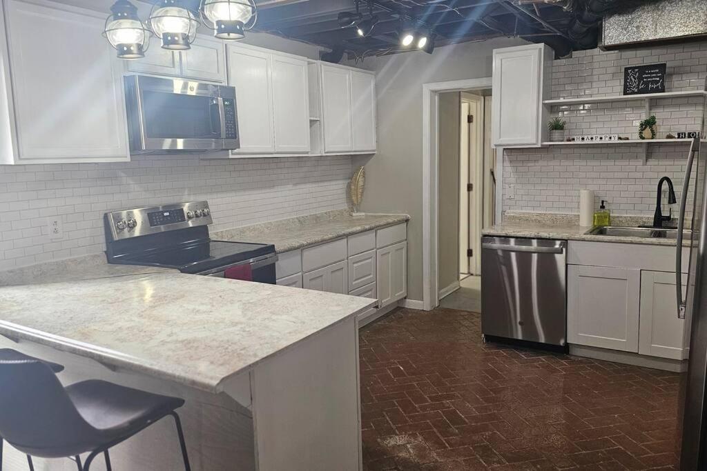 Fully Furnished Vicksburg Home Sleeps 10 外观 照片